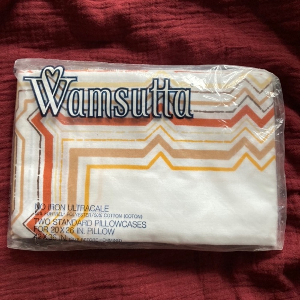 1970's Wamsutta "Vibrations" No Iron Ultracale Two Standard Pillowcases